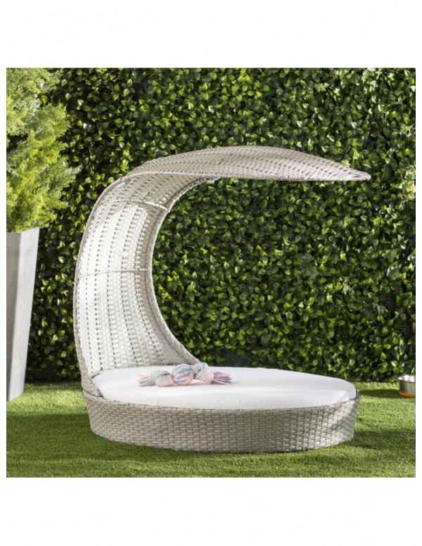 Clara Outdoor Hooded Dog Bed